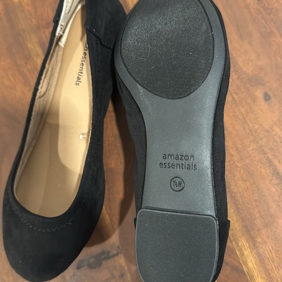 Essentials Womens Belice Ballet Flats - Picture 4 of 4